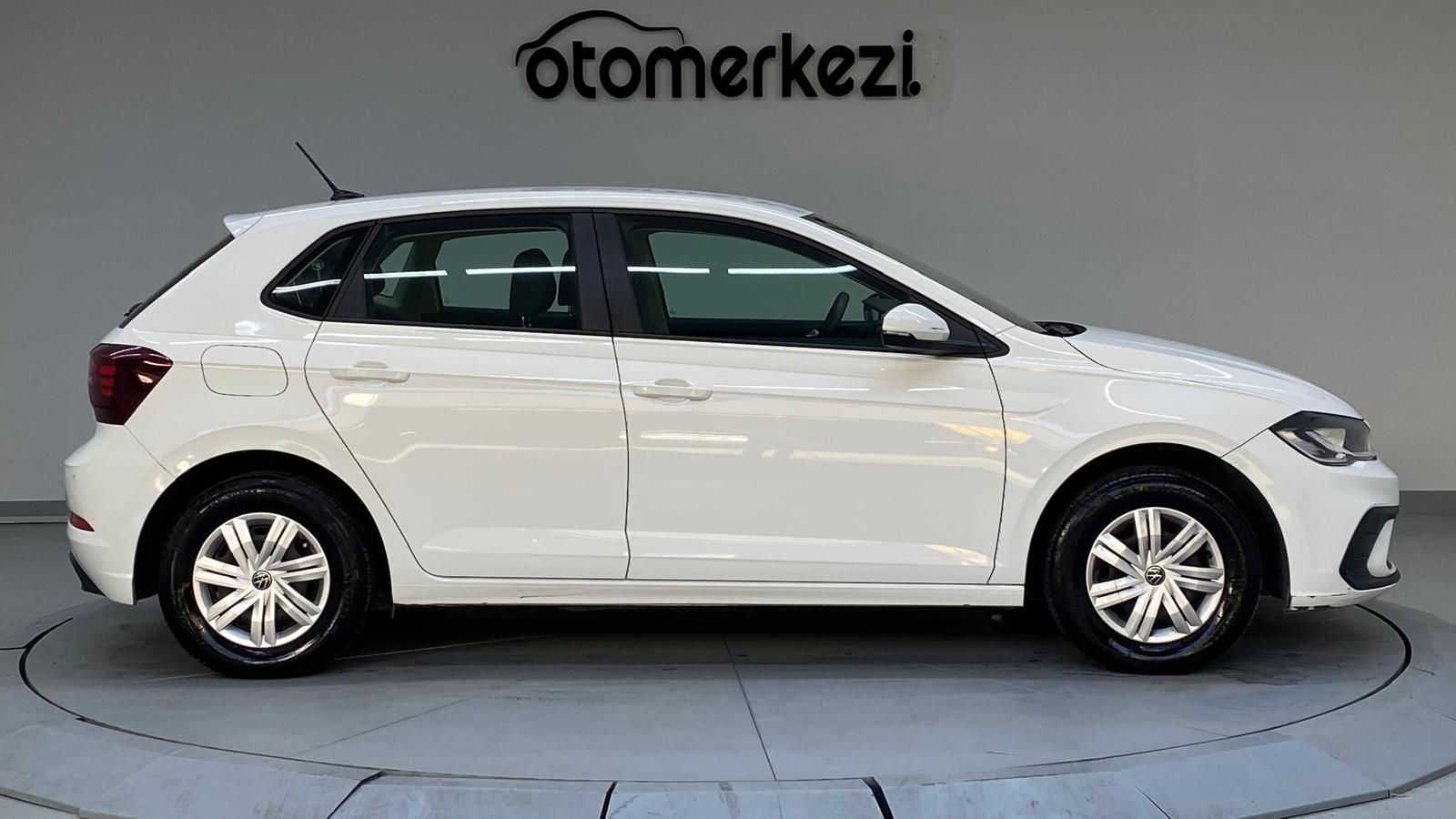 VOLKSWAGEN POLO 9